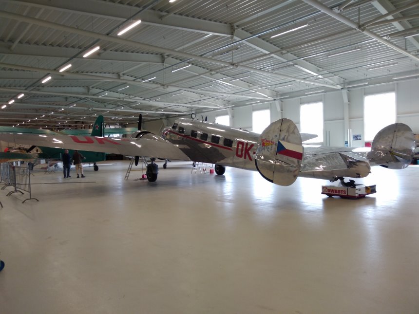 Slavný letoun Lockheed Electra 10A v muzeu v Točné. 