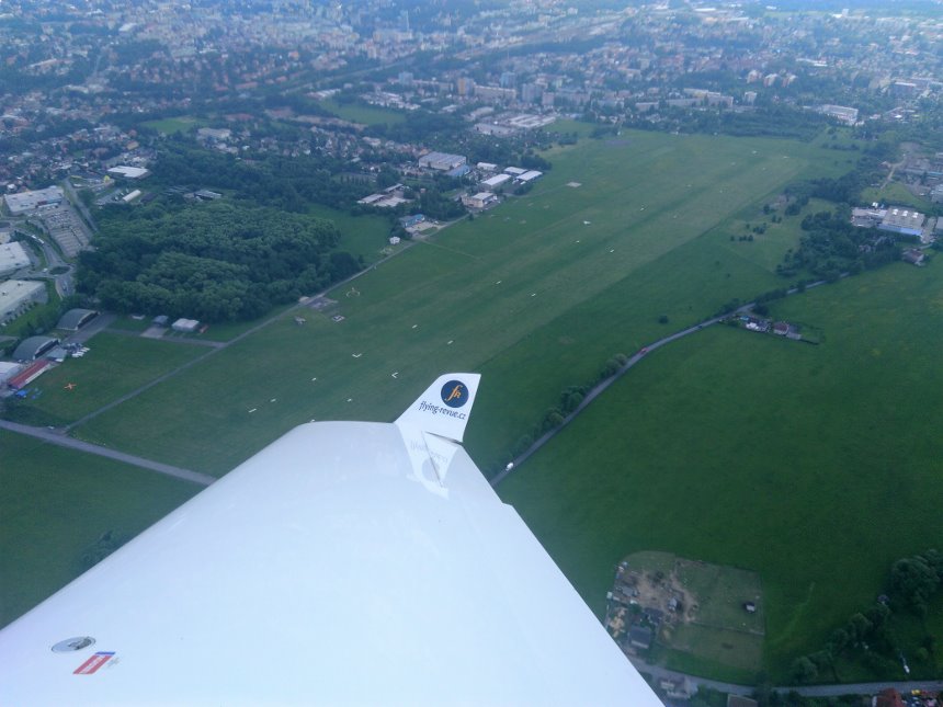 Letiště Liberec ze vzduchu.